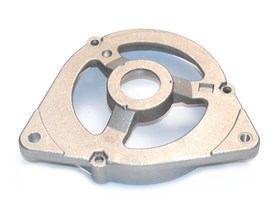 OBUDOWA ALTERNATORA PRZEDNIA  - DEFENDER AMR4249S1
