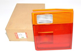 LAMPA TYL W KLAPIE RR P38 DO 99 PRAWA AMR4724GEN