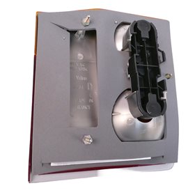 LAMPA TYL W KLAPIE RR P38 DO 99 PRAWA AMR4724GEN