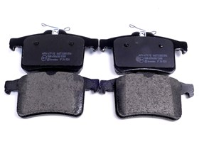 KLOCKI HAMULCOWE TYL XJ351/XF/XK 5.0 SC C2D3792BREMBO