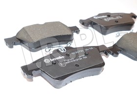 KLOCKI HAMULCOWE TYL JAGUAR XK , XF , XJ C2P26112BREMBO