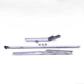PROG ZE SLUPKAMI PRAWY DEFENDER DA4780