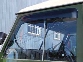 OWIEWKI SZYB DEFENDER PRZOD (KPL) DA6078