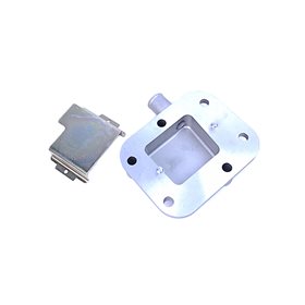 OBUDOWA ODPOWIETRZENIA BLOKU SILNIKA 300 ERR4706G