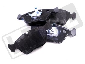 KLOCKI HAMULCOWE PRZOD JAGUAR XK TRW JLM1829TRW