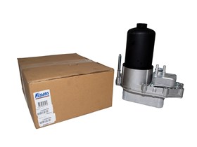 FILTR OLEJU DIESEL (KOMPLETNY Z CHLODNIC LR009570NISSENS