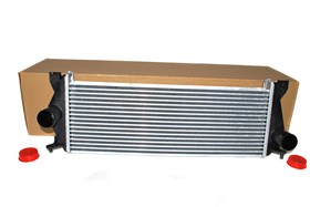 CHLODNICA INTERCOOLER TD5 DEFENDER LR017950