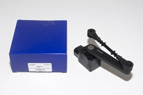 CZUJNIK WYSOKOSCI ZAWIESZENIA TYL DISCOV LR020161