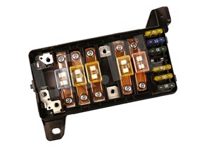 SKRZYNKA BEZPIECZNIKOW - DEFENDER OD 200 LR021818GEN