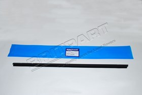 PROWADNICA SZYBY DRZWI PRZOD GORNA PRAWE LR023887