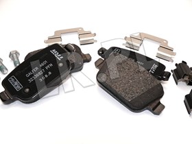 KLOCKI HAMULCOWE TYL FREELANDER 2 DO 201 LR023888GEN