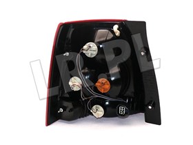 LAMPA TYL W BLOTNIKU PRAWA FREELANDER 2 LR023968GEN