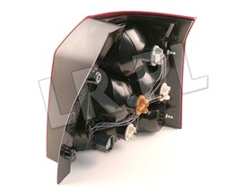 LAMPA TYL W BLOTNIKU LEWA FREELANDER 2 O LR023971GEN