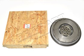 KOLO ZAMACHOWE 2,7 DIESEL DISCOVERY 3 / LR024833GEN