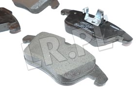 KLOCKI HAMULCOWE PRZOD - EVOQUE LR027309DELPHI