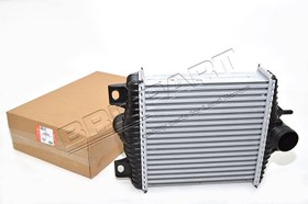 CHLODNICA INTERCOOLER BENZYNA 2,0 GTDI / LR036432GEN