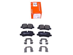 KLOCKI HAMULCOWE TYL - DISCOVERY 3 / DIS LR055454BREMBO
