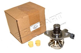POMPA PALIWA NA SILNIKU BENZYNA 3,0 V6 LR081595G