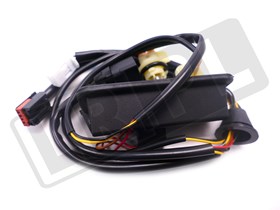 PRZELACZNIK OTWIERANIA KLAPY TYL FREELAN LR083610