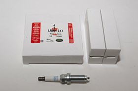 SWIECA ZAPLONOWA 2.0 AJ200 LR091617GEN