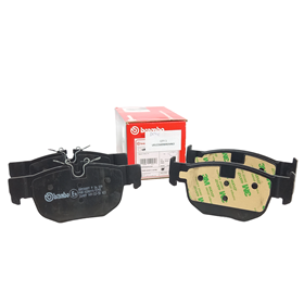 KLOCKI HAMULCOWE TYL RR VELAR LR122689BREMBO