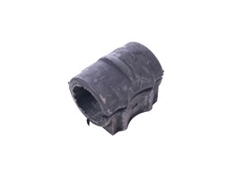 GUMA ZAMOCOWANIA STABILIZATORA PRZOD - R RVU500011G