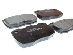 KLOCKI HAMULCOWE PRZOD - DEFENDER 110 SFP000260ALL