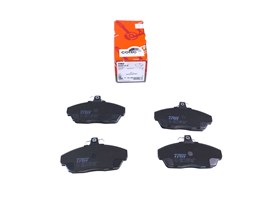 KLOCKI HAMULCOWE PRZOD - FREELANDER DO 2 SFP100360TRW