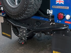 ZDERZAK TYL DEFENDER 90 OD 99 (ZE STOPNI STC50269AA