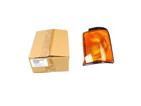KIERUNKOWSKAZ DISCOVERY II PRZOD LEWY BI XBD100880W
