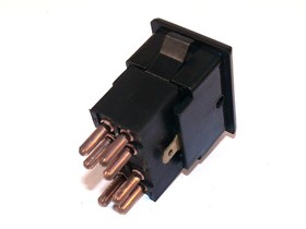WLACZNIK SWIATEL AWARYJNYCH - DEFENDER D YUF101490
