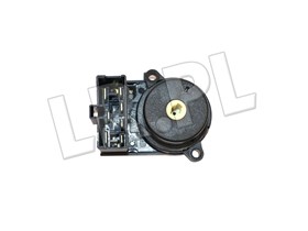 PRZELACZNIK STACYJKI FREELANDER YXB100350G