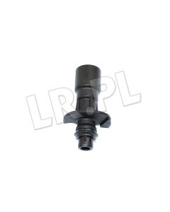 Adaptor chłodnicy oleju silnika do pompy wody 3,0 V6 / 5,0 V8 benzyna Discovery 4 / New Discovery / RR od 2010 / RR L405 / RR Sport od 2010 / RR Sport - LR028136GEN