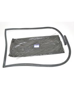 Uszczelka drzwi przód prawe Defender - LR077687
