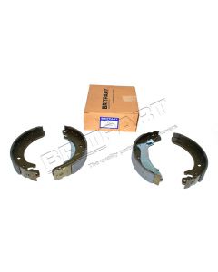 Szczęki hamulcowe tył Freelander do 2000 - SFS000061