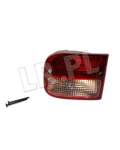 Lampa tył w zderzaku Freelander od 2004 prawa - XFB500180